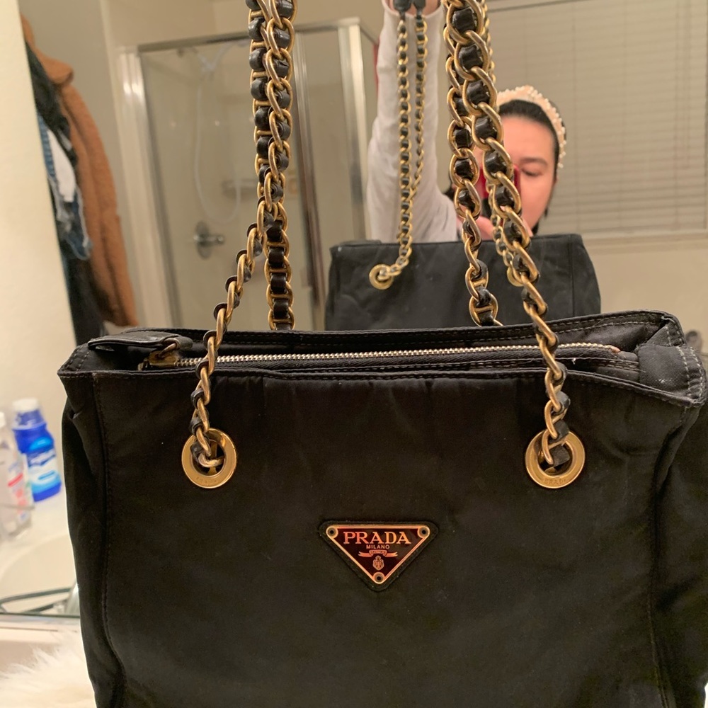 Authentic Prada Chain bag - Picture 4 of 14